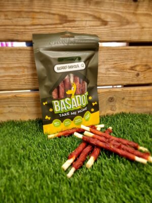 חטיף ברווז מלופף על עצם בקר